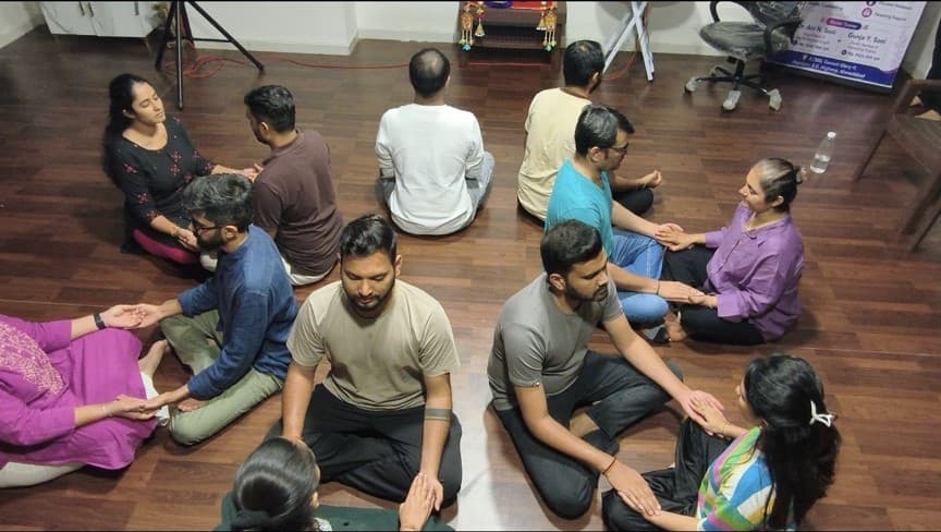 Free consultation · મળો